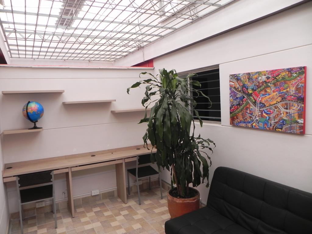 Hostal Tamarindo Inn 메딜린 외부 사진