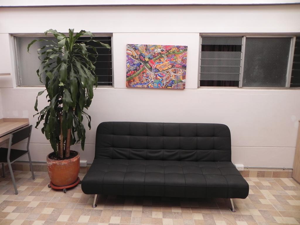 Hostal Tamarindo Inn 메딜린 외부 사진