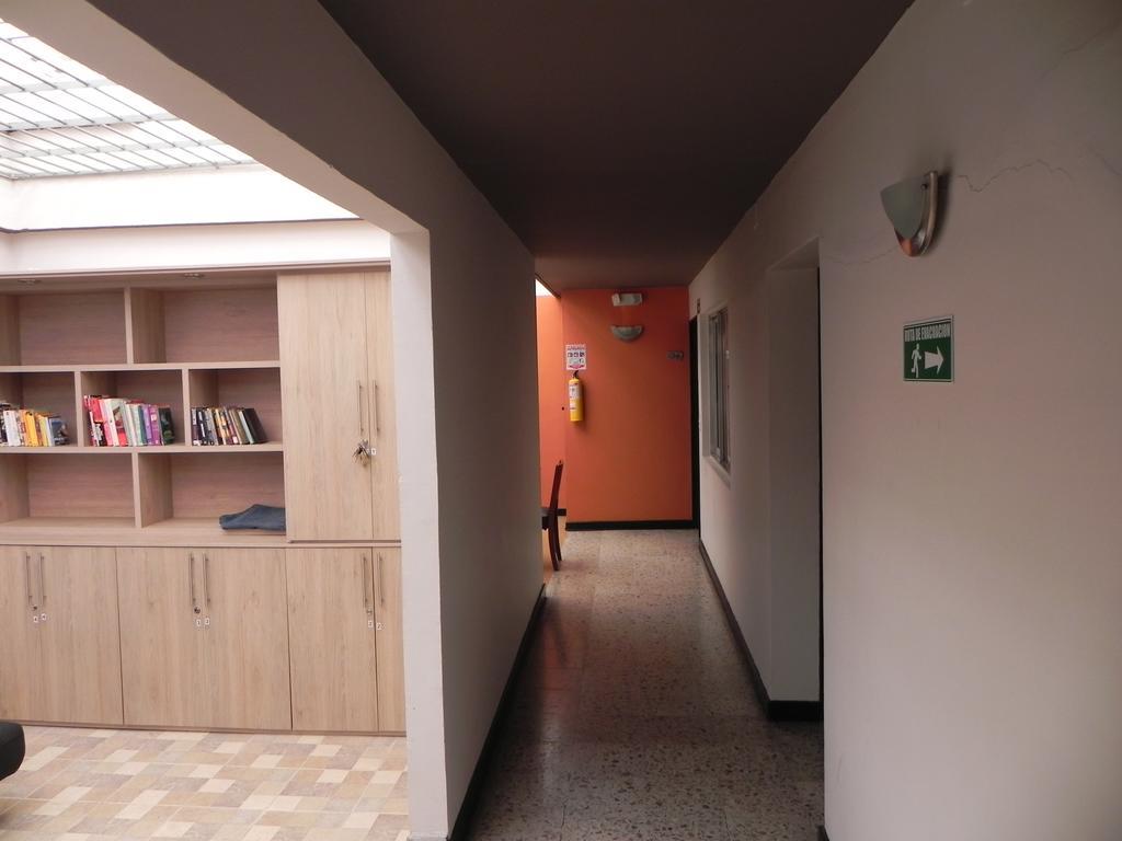 Hostal Tamarindo Inn 메딜린 외부 사진