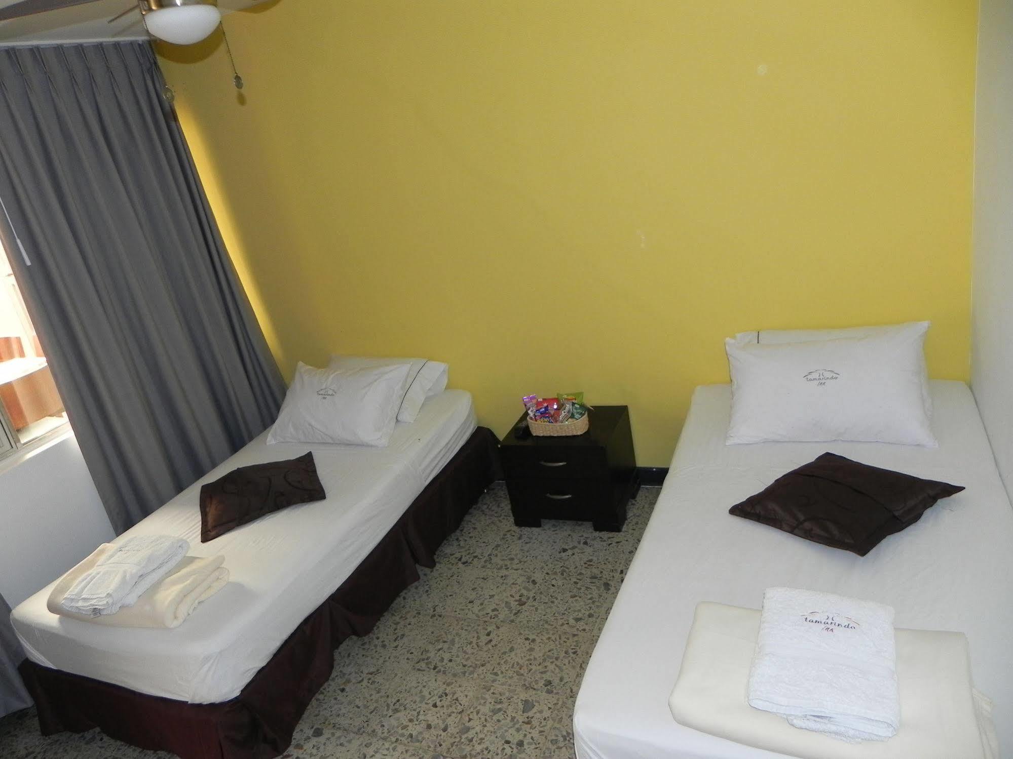 Hostal Tamarindo Inn 메딜린 외부 사진